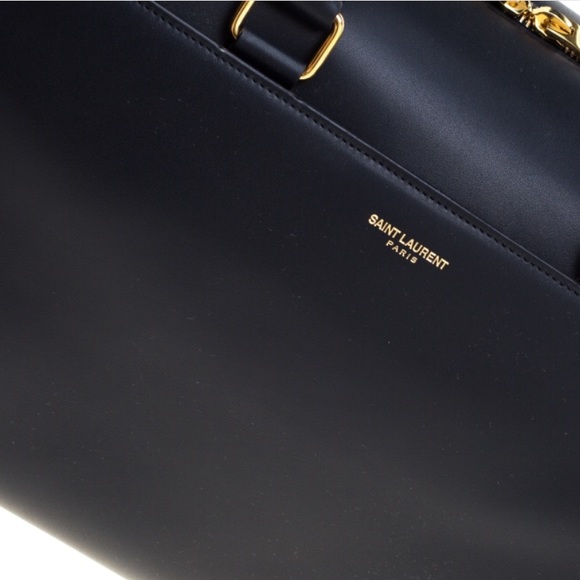 SAINT LAURENT | BLACK LEATHER CLASSIC DUFFLE 6 BAG - Picture 4 of 5